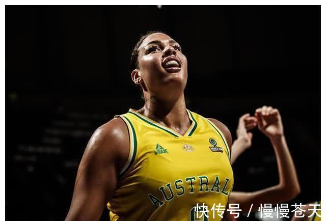 湖人|“篮球大妞”坎贝奇签约成人网站,球迷直言湖人“名宿”有伴了