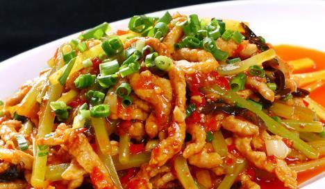 开胃|肉丝嫩滑,开胃解馋又下饭,刚端上桌被孩子吃的连汤汁都不剩