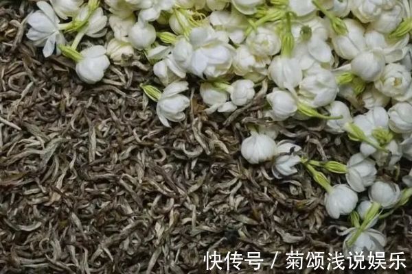 玉米|玉米是胃炎的“发物”?养胃护胃:二物需远离,多喝三茶,对胃好
