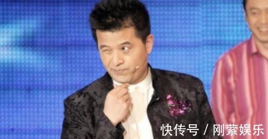 央视终于肯花大价钱请他来主持《星光大道》这下节目或许有救