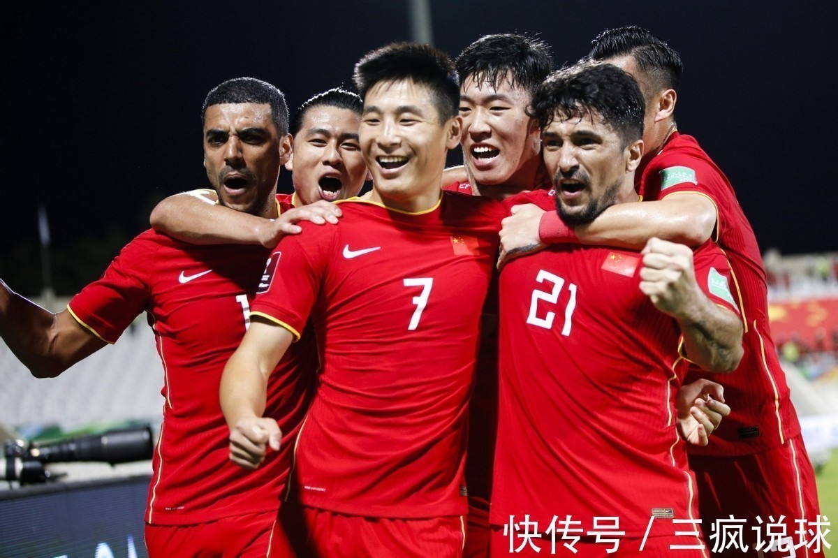 李铁|1-1!国足出线渺茫,李铁3次失误毁掉大好局面,赛后发言引众怒