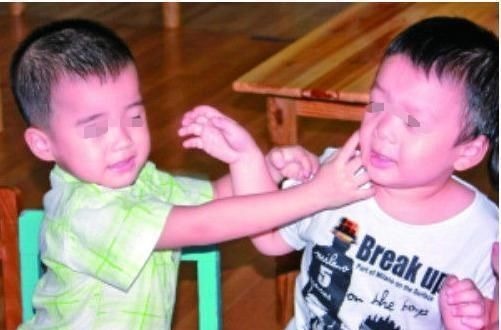 讨好型人格|孩子在外面被欺负,千万不要教他说这三个字,否则会越来越软弱