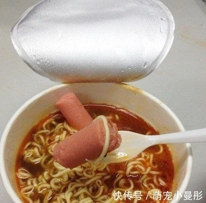 吃了十多年泡面才发现，桶面上有两大实用技巧，后悔才知道！