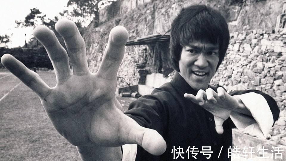 泰森|李小龙练功旧照一个比一个难,最后一个动作泰森1个都做不到