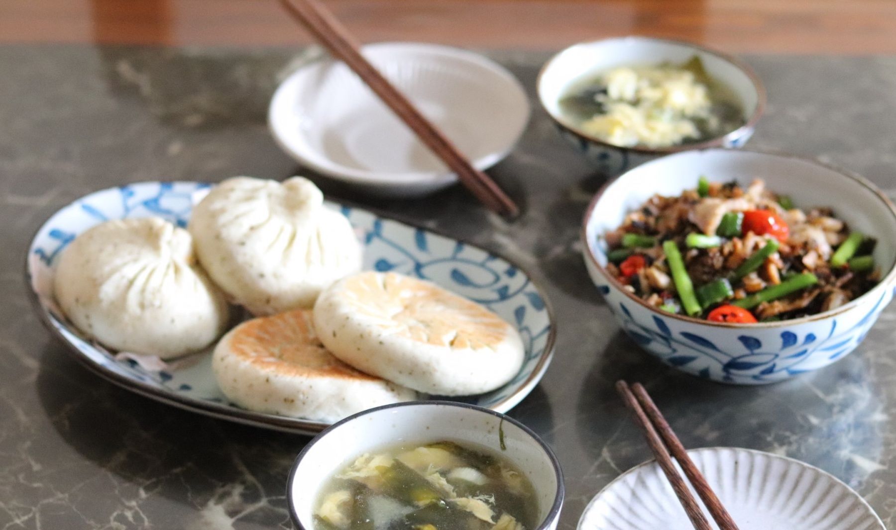 母女俩的极简午餐，一晒朋友圈就走红，网友：夏天就该这样吃