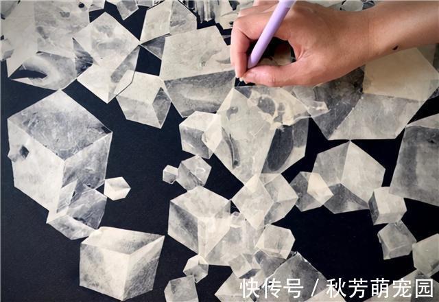 光影@日本妹子把白纸刻成玻璃杯,连水珠都能看见,裸眼3D还能这么玩?