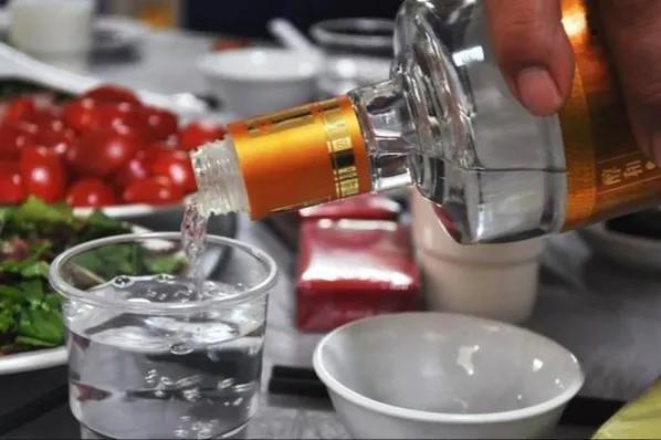 饮酒|医生告诉你酒,喝多少对身体危害最小!重点在最后,记得分享!