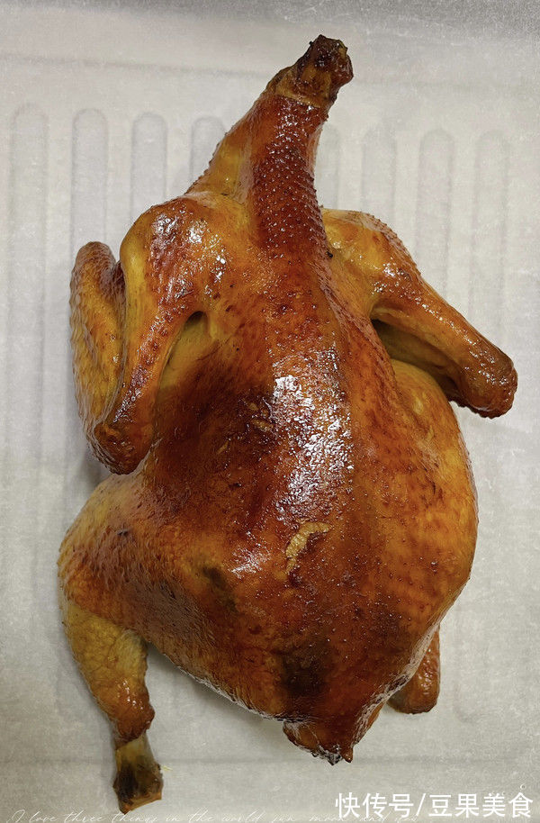 外焦里嫩爆汁烤全鸡-烤箱版