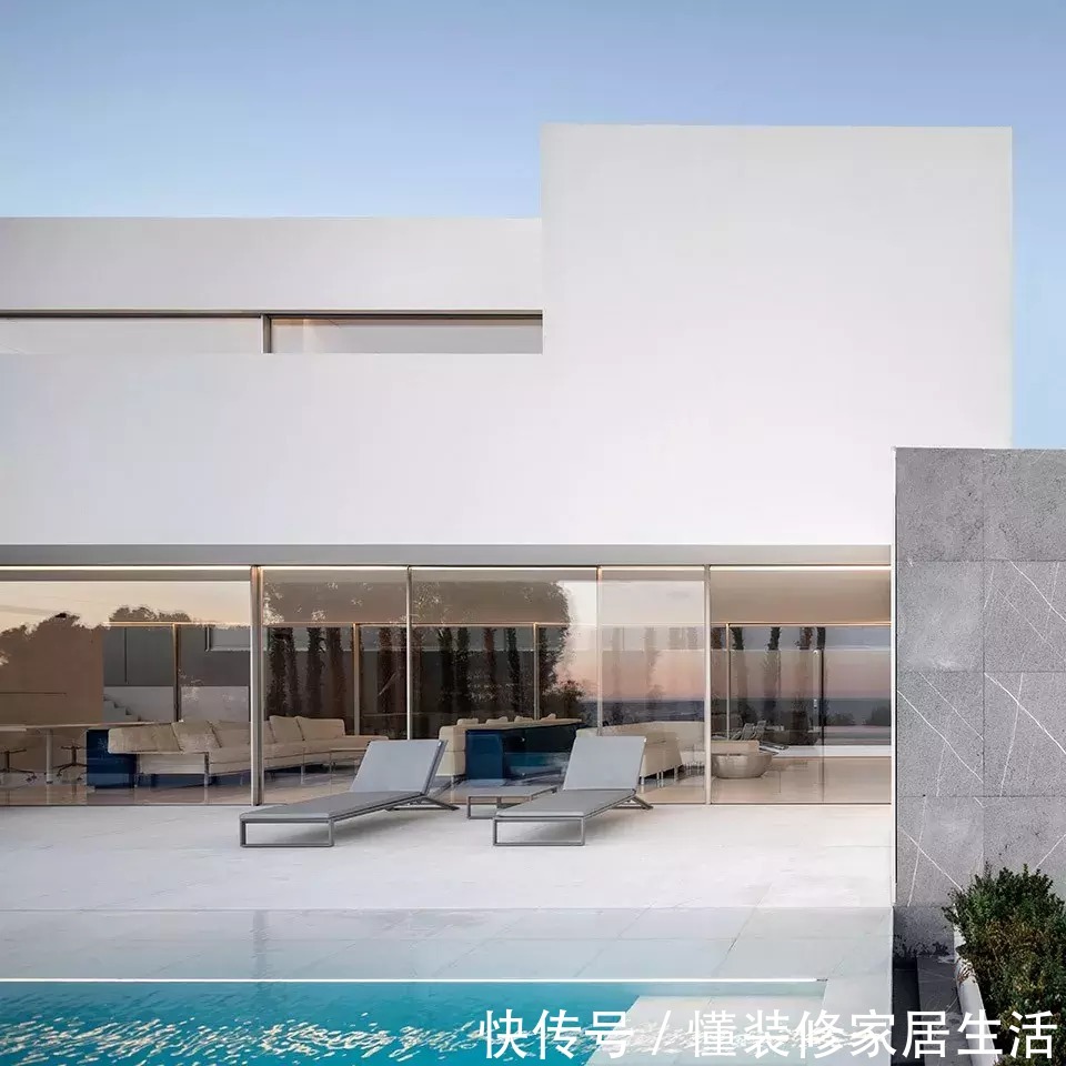 私密性|美爆了，极简主义别墅，真走心