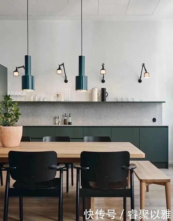 ps|看上去一尘不染的厨房，大家都用了这几种配色~