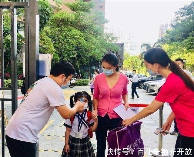 孩子|爸爸首次到幼儿园接娃,孩子的反应让老师警惕,宝爸:我真是他爸