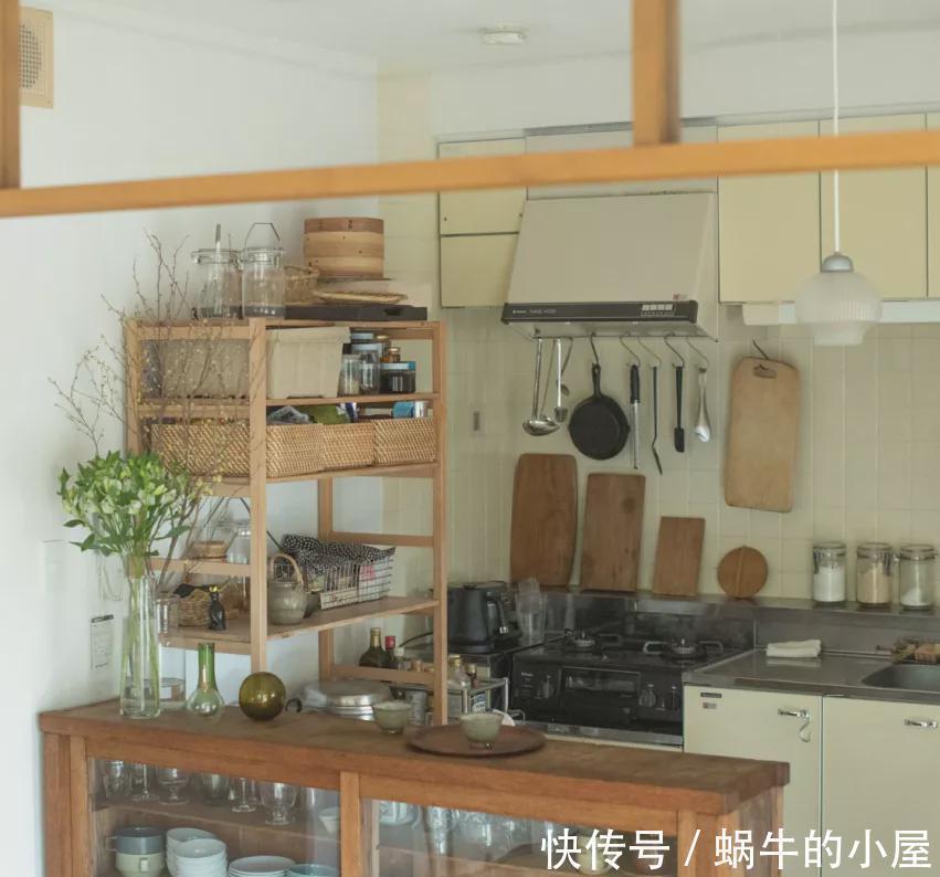 锅碗瓢盆|日本厨房整洁的秘密，原来在这加高的8公分台面上，真是大意了