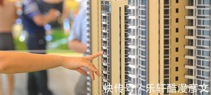 贷款买房|“租房族”和“买房族”对比,将来谁会更轻松现在终于有了答案