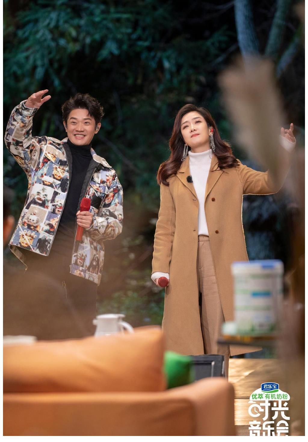 《時光音樂會》太會玩！全員演繹鳳凰傳奇金曲，重溫五毛特效名場面