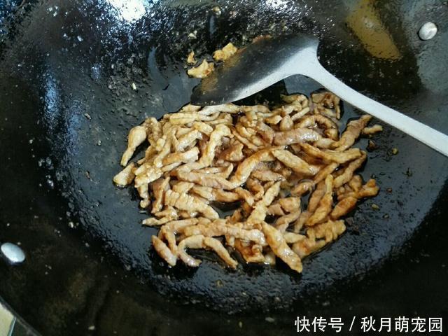  “富贵病”就怕这菜，菜市场随处可见，价格便宜，2块钱炒1盘