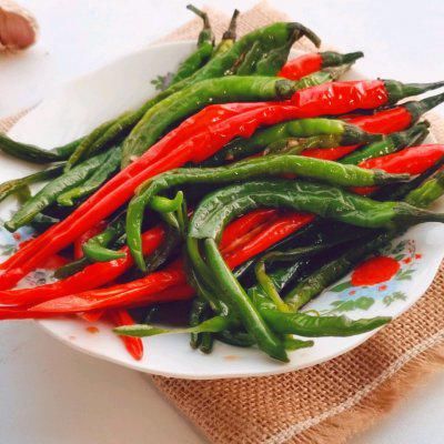  冲天|不加一滴水的腌辣椒?香辣鲜香吃一次就上瘾#牛气冲天#