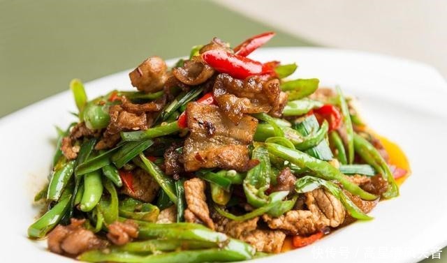 道菜|这道菜太下饭了,麻辣鲜香的家常小炒肉,香酥可口甜咸适中,好吃