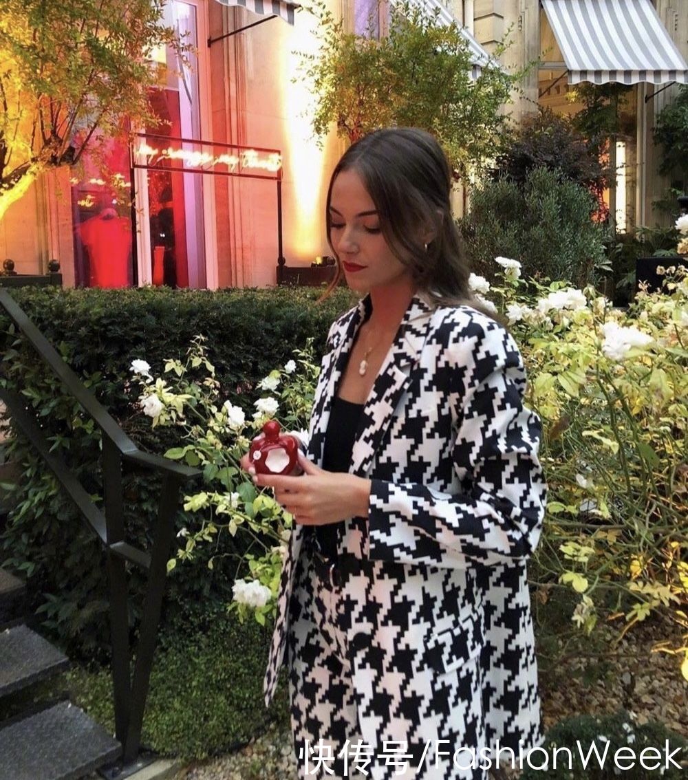 春季愁搭配？复古慵懒又美腻的法式美搭，让你秒变时髦精