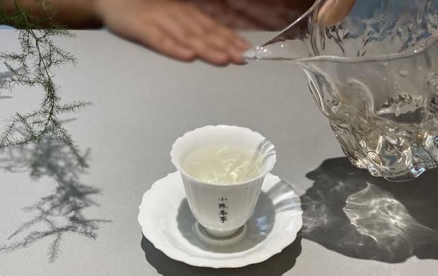 备受|白毫银针备受误解的3个表现,有人避之不及,但老茶友却只爱喝它