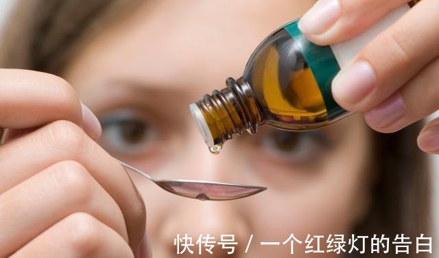 涂抹 皮肤出现各种问题,掌握正确的护肤步骤,让你的皮肤细腻有光泽!