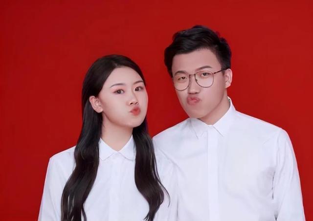 结婚证|一本90后的特殊结婚证走红,工作人员不敢信,网友:孩子该咋取名