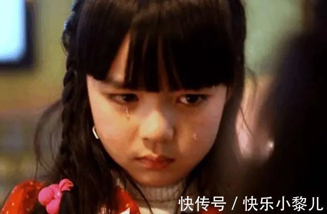 孩子|因睡觉被叫醒,14岁男孩愤怒跳楼,“起床气”大的孩子父母别忽视