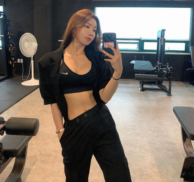 卷腹|想减掉腰腹部脂肪练腹是徒劳,教你正确减掉腰腹多余赘肉