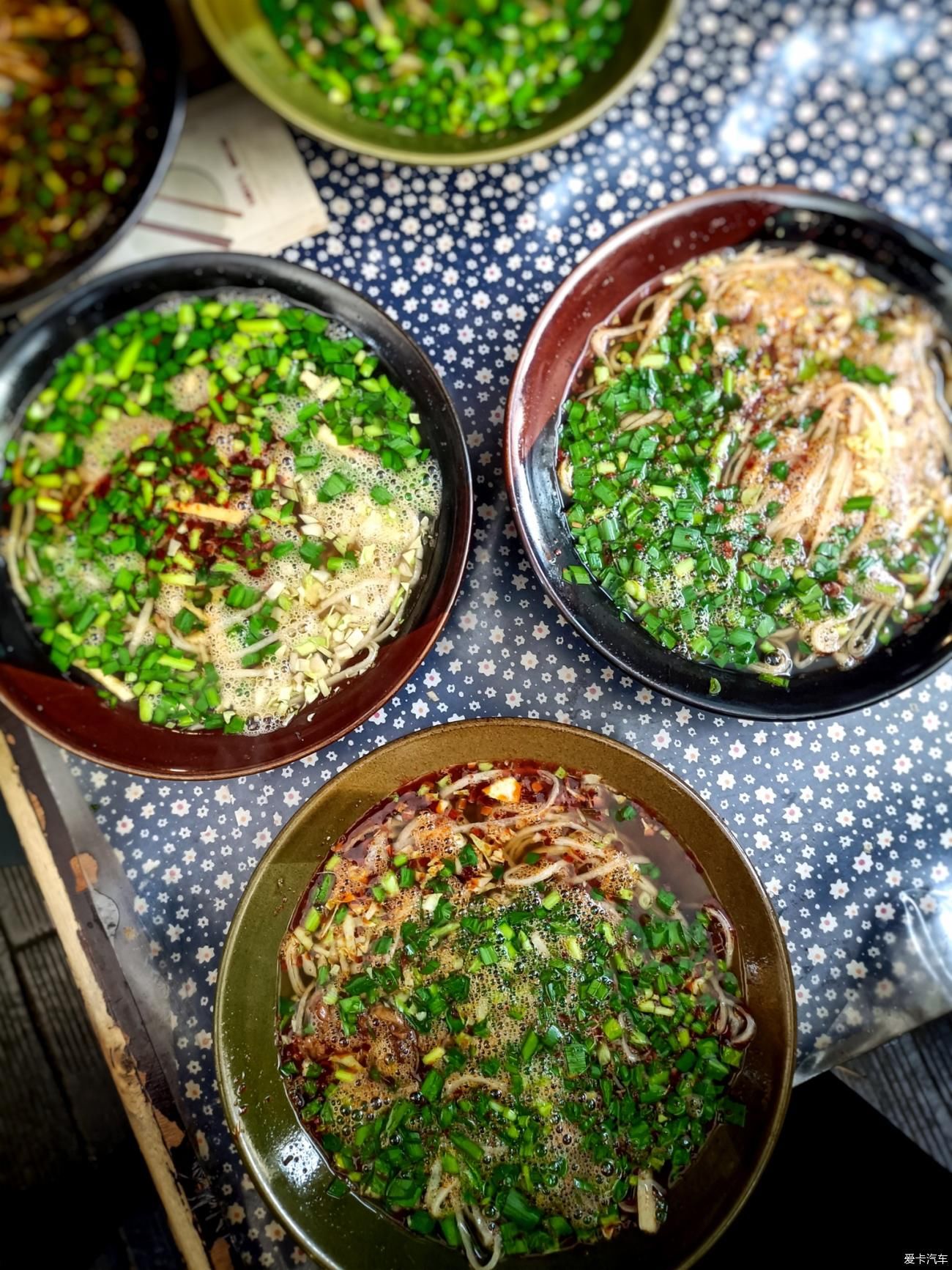  六人行|诗意 · 江湖，六人行