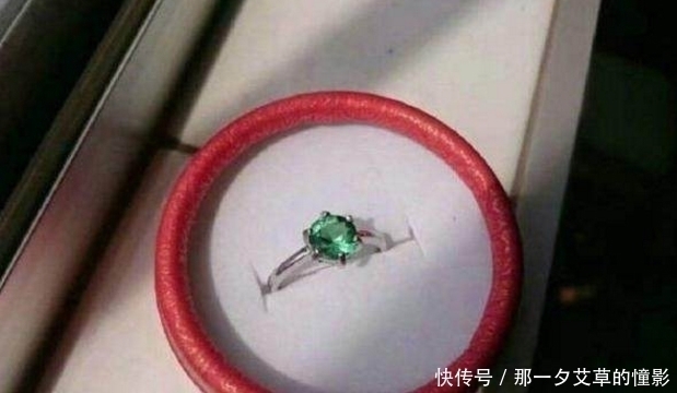 骄傲|小伙子用啤酒瓶做成钻石,接下来的一幕让他骄傲了