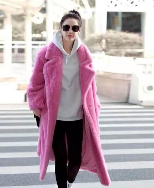 颜色|穿这种大衣时请慎重!明星超模纷纷“踩雷”,3招教你稳稳避开