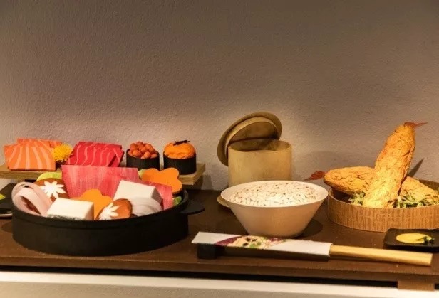 亡人|国人烧给亡人的纸扎,登上巴黎设计周,老外:中国人太浪漫了!