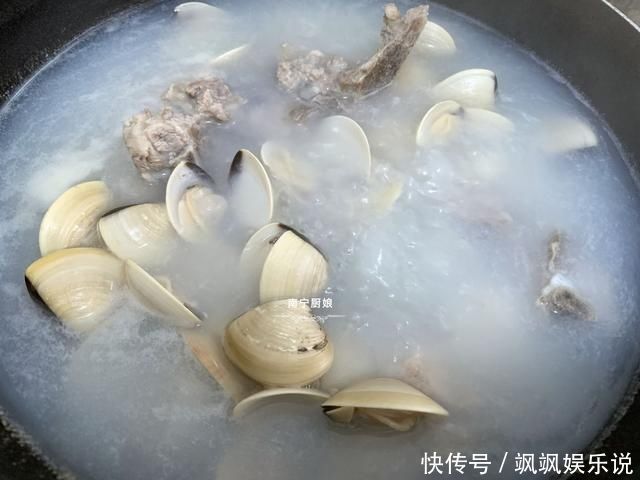 春天这菜是个宝,3块钱1斤,钙含量是牛肉的32倍,不吃太可惜了!