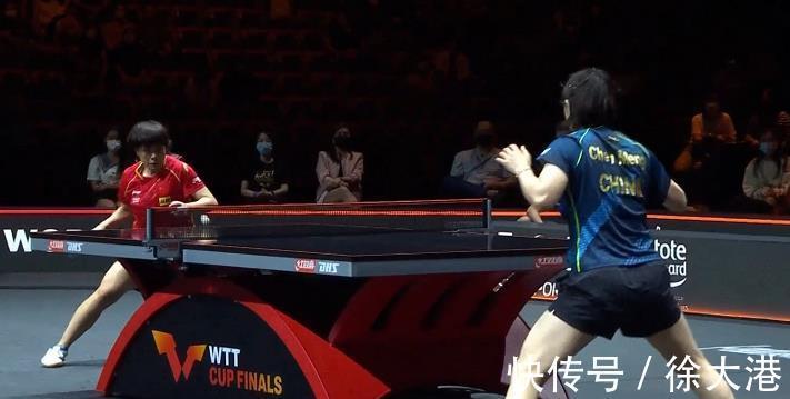 9-5|爆冷！王藝迪4-3陳夢(mèng)晉級(jí)決賽，決勝局逆轉(zhuǎn)，生涯首度擊敗克星