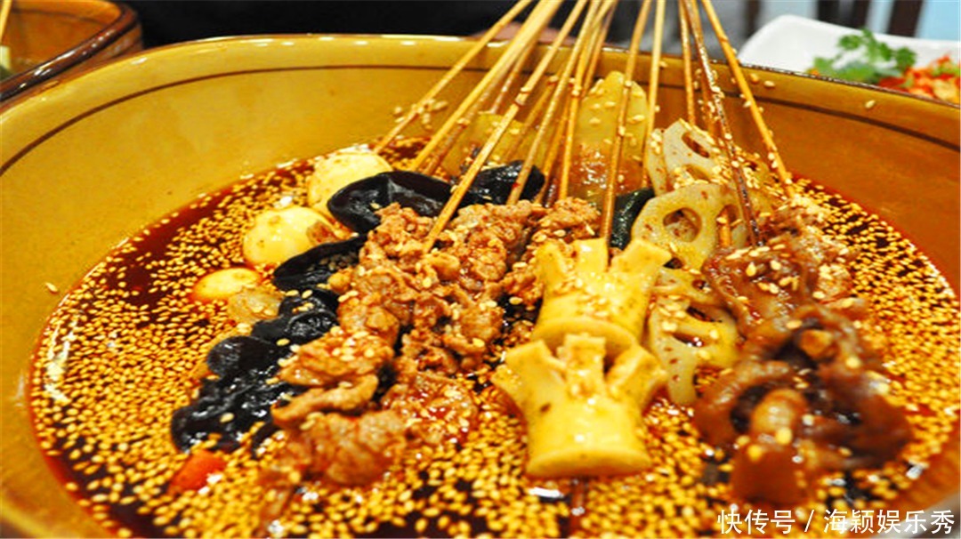 美食|棒棒鸡和钵钵鸡不是同一道菜,竟然是两种美食,它们的区别在哪