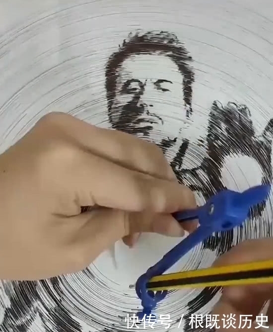 脑洞&美术生拿圆规画钢铁侠,被吐槽是恶搞,看到成品后:神仙脑洞