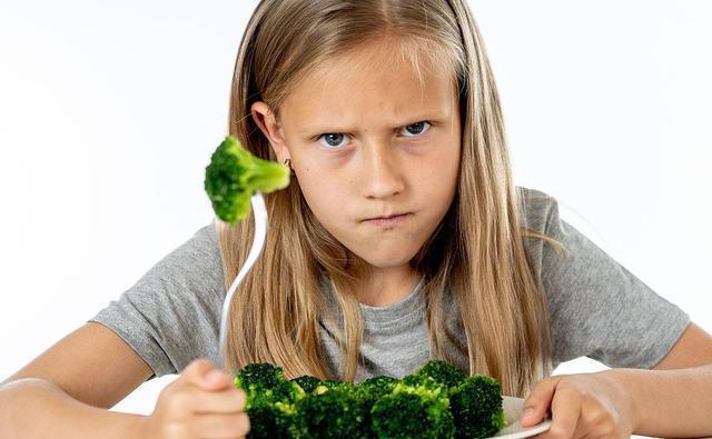 婴儿期|孩子青春期,停止长高前有3个预兆