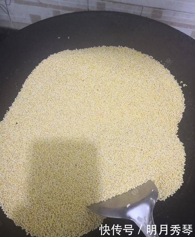 一般人|钓鲫鱼方法和窝料制作方法，自己研制的饵料，一般人我不告诉他