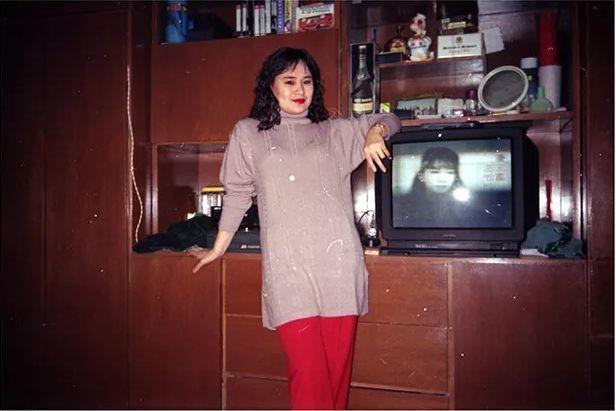 回忆杀&法国艺术家花7年,拯救85万张中国老照片,每张都是回忆杀