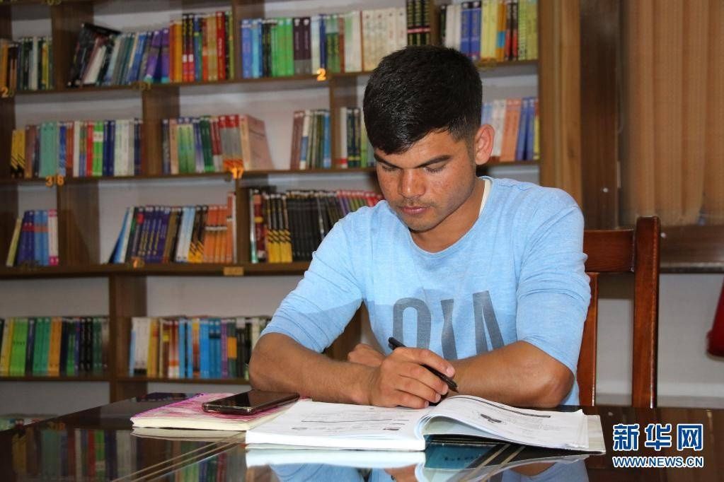 孜孜不倦的读书人