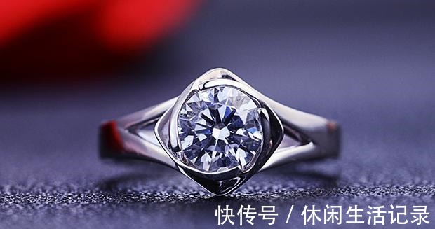 钻戒 如何挑选钻戒挑选钻戒要注意哪几点!