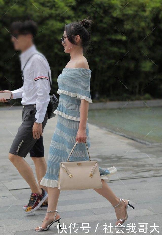 “一字肩”蛋糕裙，精致时髦，气质逼人