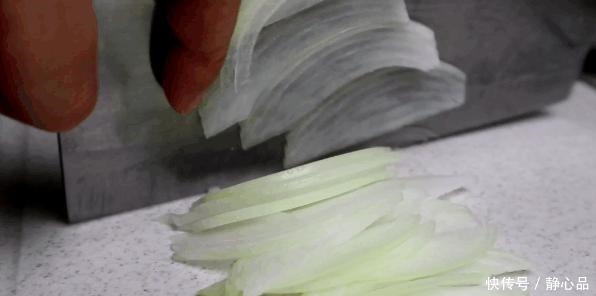 日本特色料理,猪肉生姜烧,在家就能轻松搞定,比西餐牛排还好吃