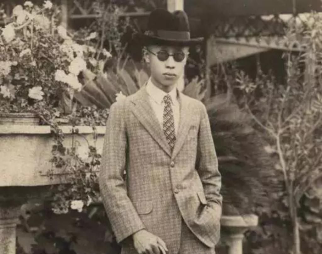 抓走|日本投降,苏联将溥仪抓走关押了5年,那几年他的生活怎么样?