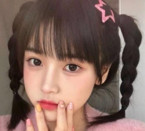 尝试|女生尽量不要尝试这“3发型”,因为不是不漂亮,是容易变“秃头少女”