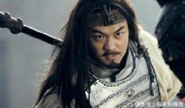 关羽|此人不忠不孝不仁不义，三国演义中却是个大英雄，地位仅次于关羽