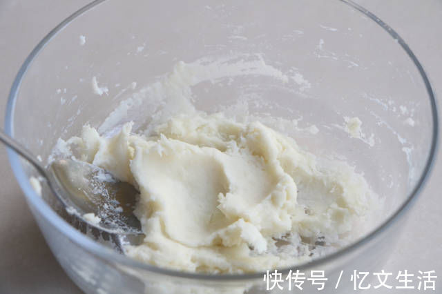 山药|糯米粉这样做才好吃,不油炸不水煮,当零食又当早餐,上桌就光盘