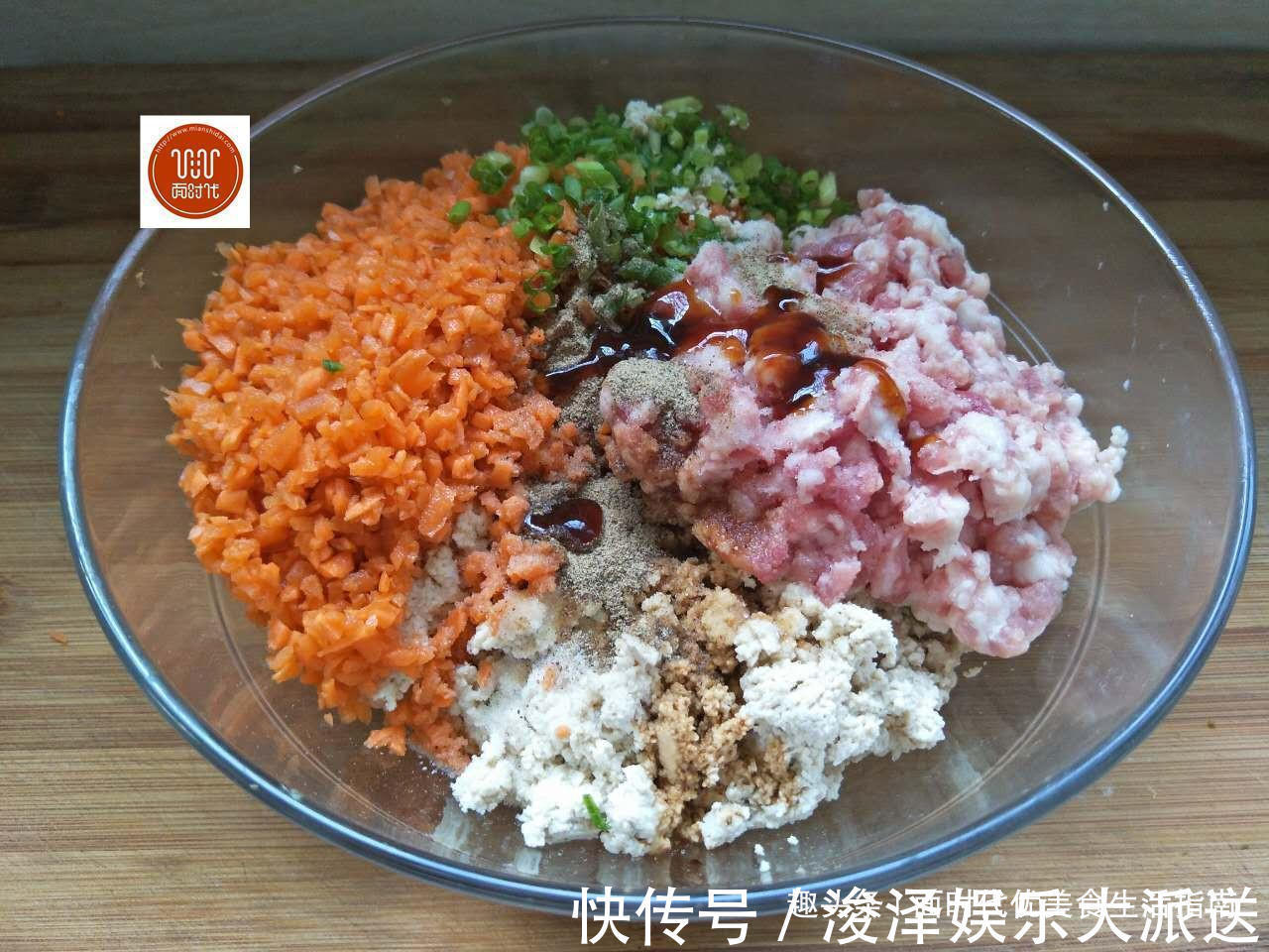 炸豆腐丸子|我炸的豆腐丸子香又嫩,怎么吃都不腻,边炸边吃,端上桌都快没了