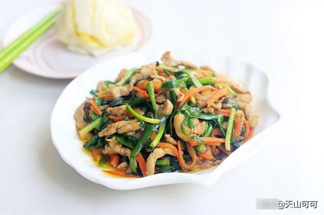 春天第一鲜，和它是绝配，当季别错过，吸烟的人要多吃