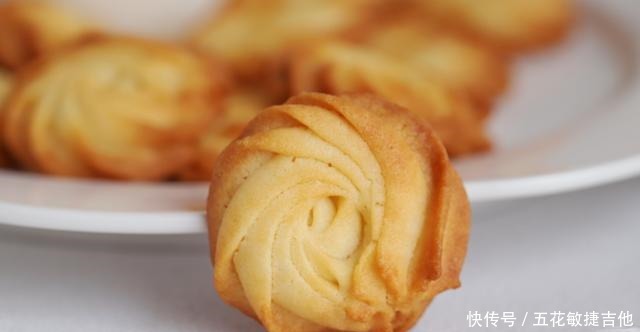 不仅食材要好,还要讲究黄油打发的技巧,才可以做出好吃的曲奇来!