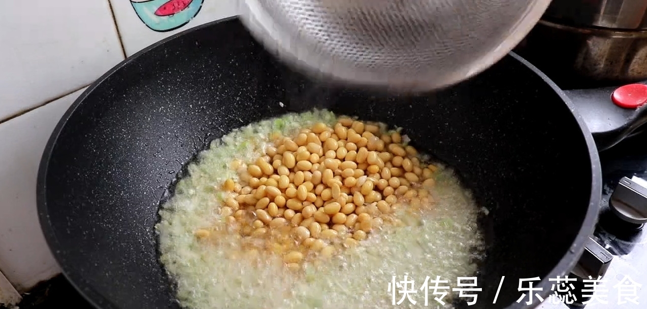 想喝油茶不要出去买,秘制方法教你在家做,营养好喝,做法超简单